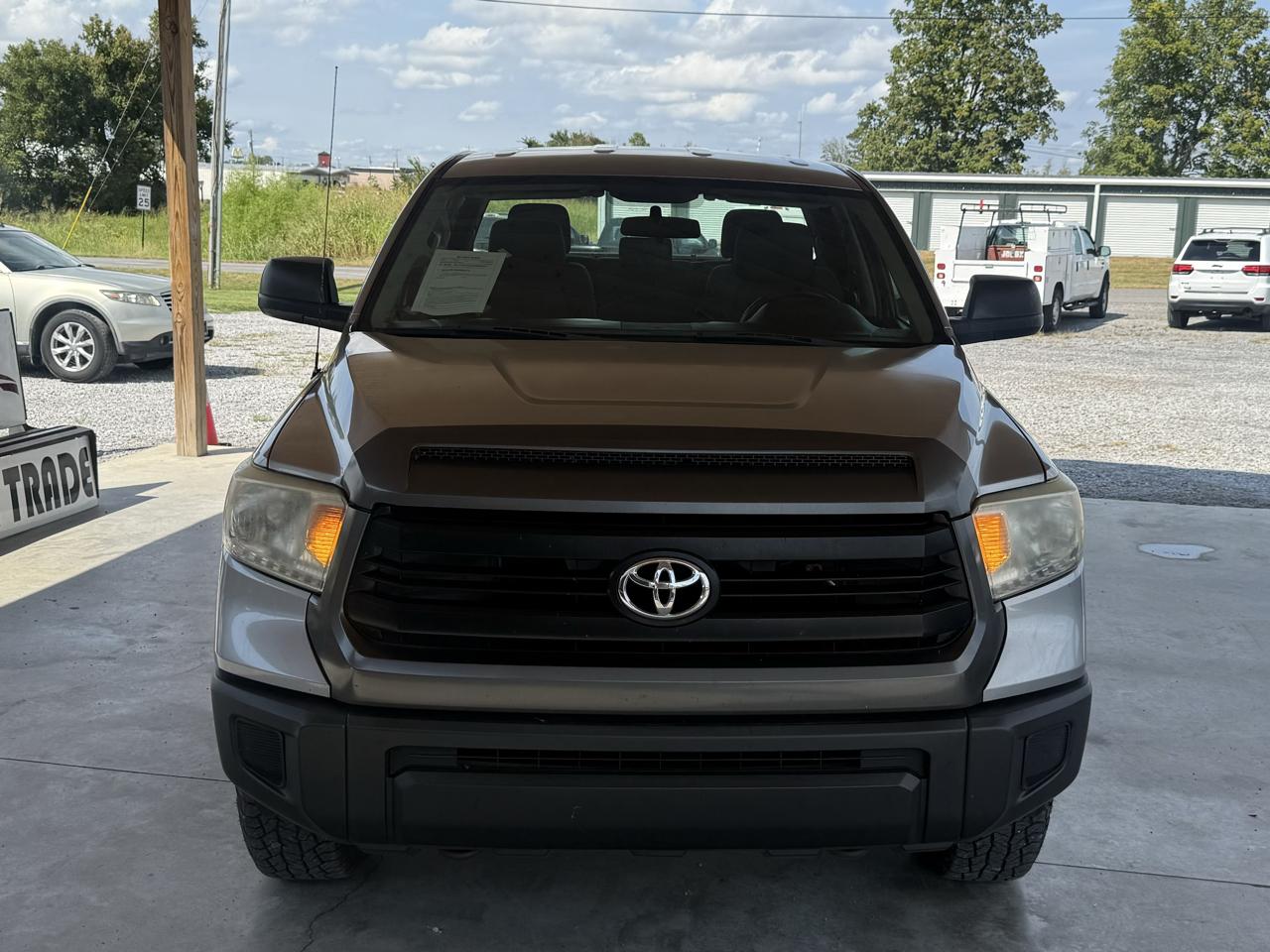 Toyota Tundra 4WD Truck Double Cab 4.6L V8 6-Spd AT SR5 (Natl) 2014