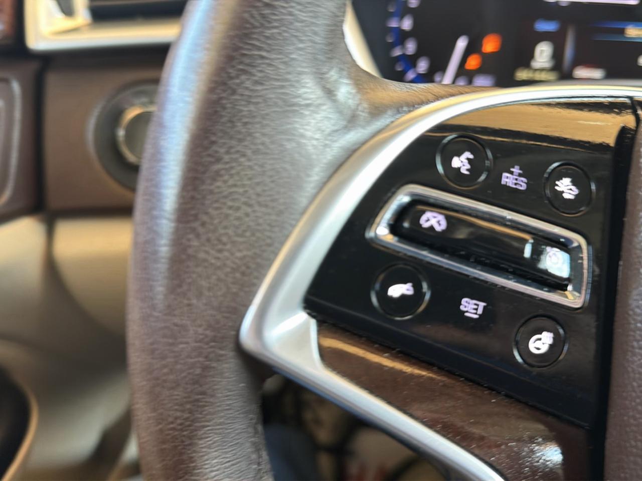 Cadillac SRX FWD 4dr Luxury Collection 2016