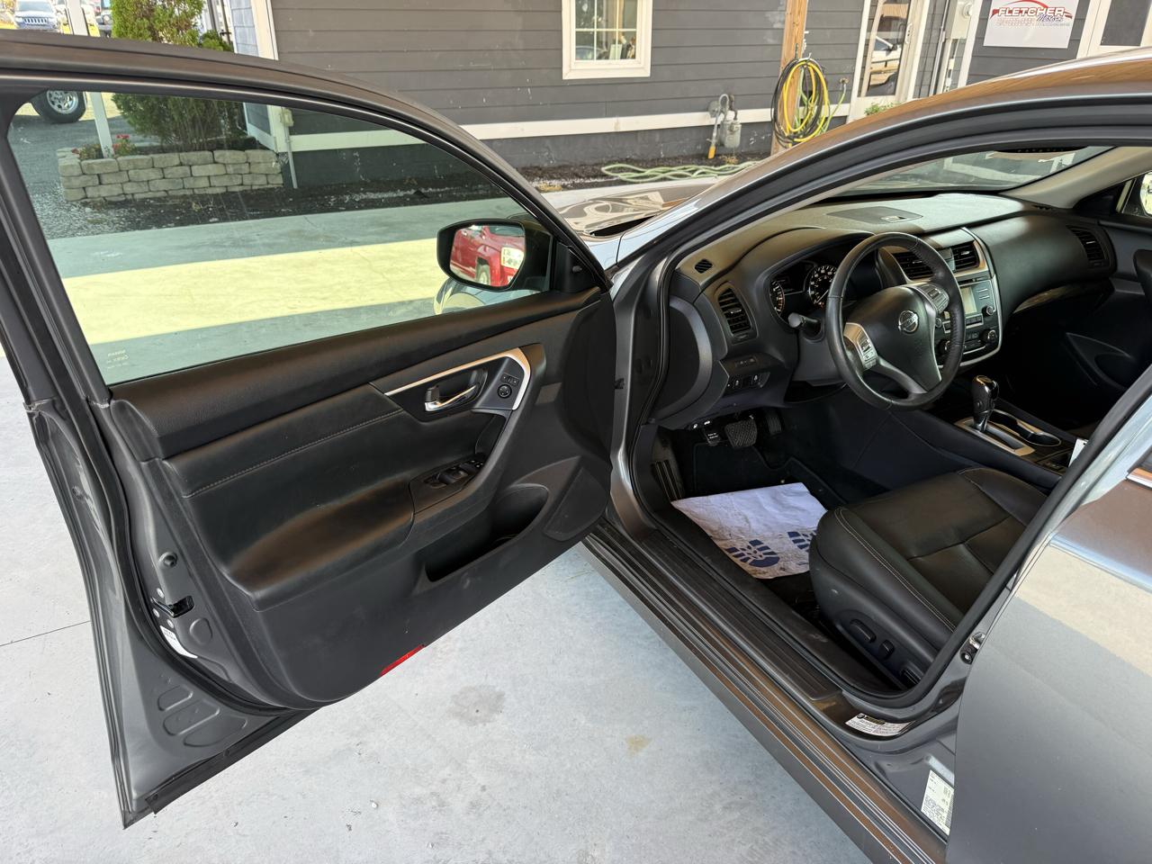 Nissan Altima 2.5 SL Sedan 2017