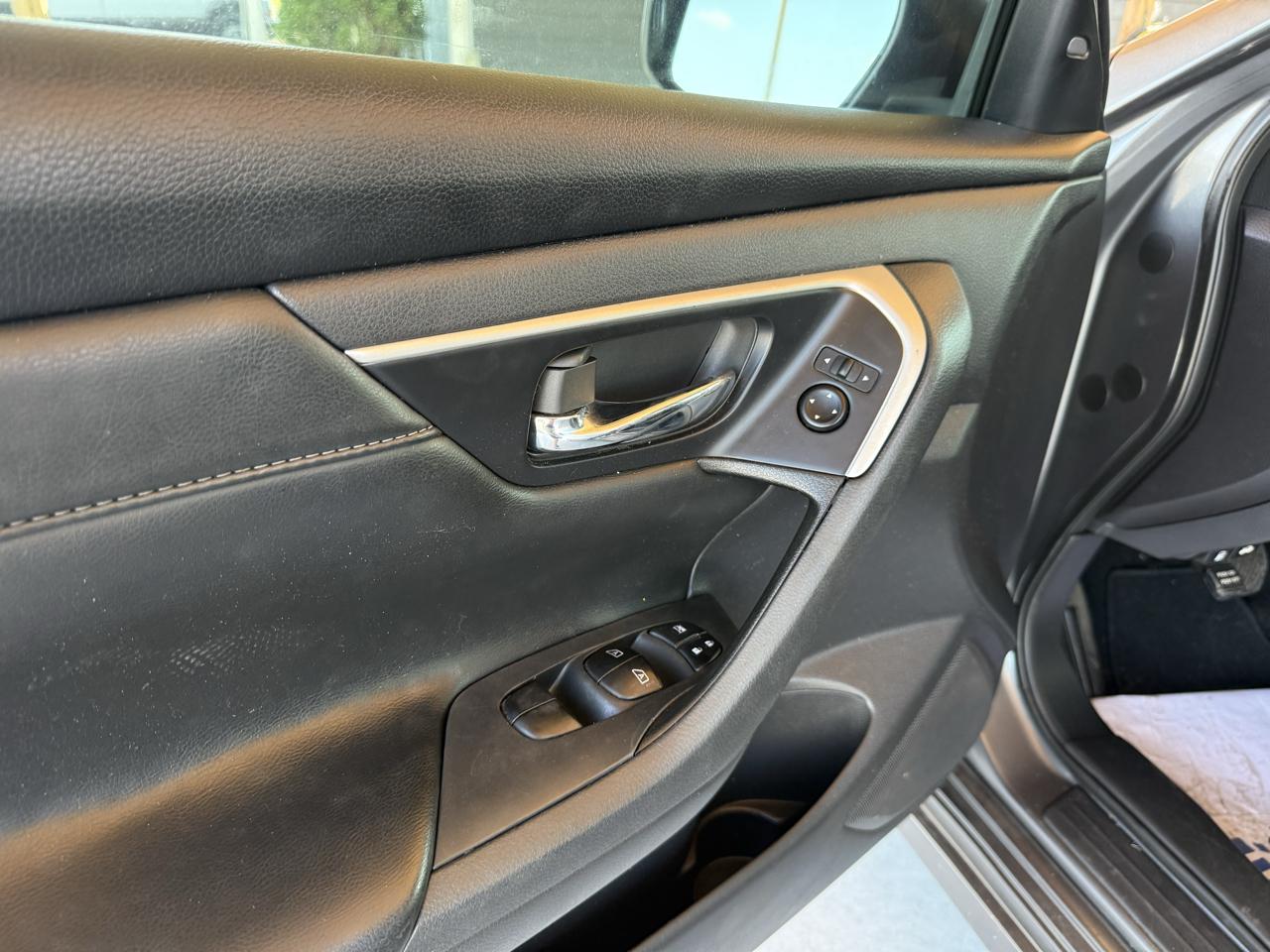Nissan Altima 2.5 SL Sedan 2017