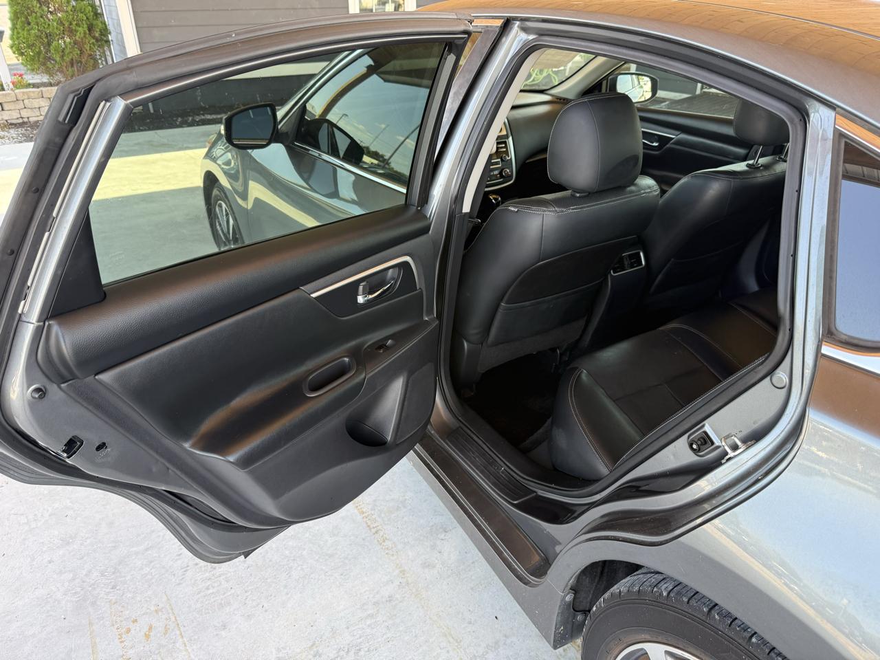 Nissan Altima 2.5 SL Sedan 2017
