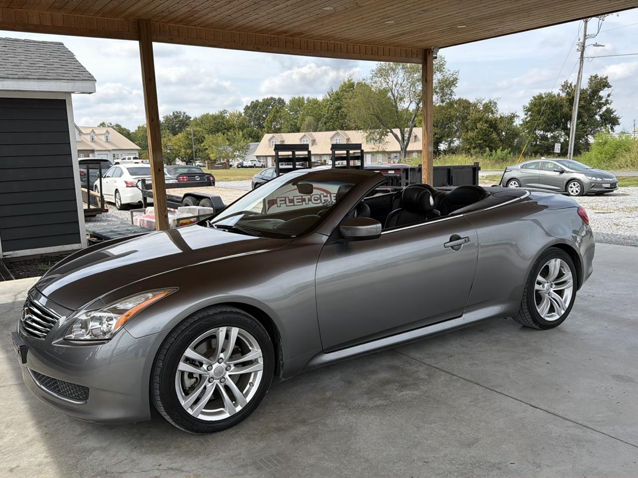 Infiniti G37 Convertible 2dr Base 2010
