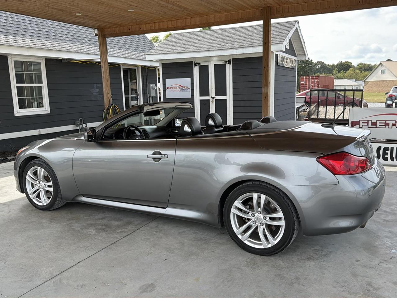 Infiniti G37 Convertible 2dr Base 2010