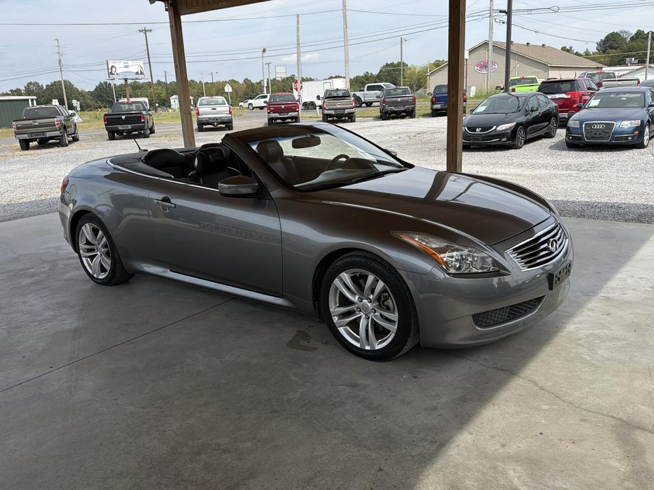 Infiniti G37 Convertible 2dr Base 2010