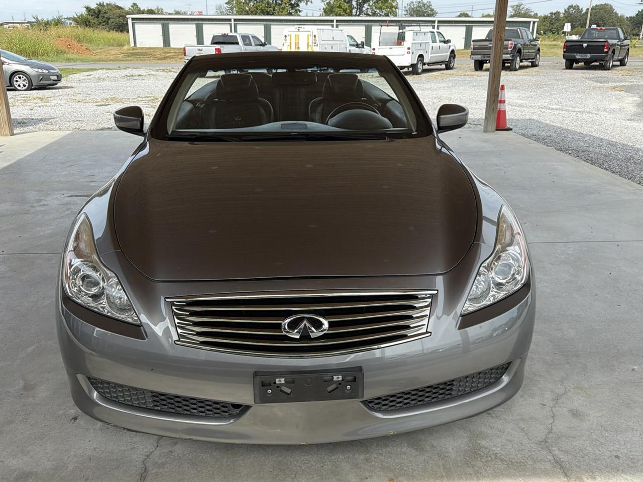 Infiniti G37 Convertible 2dr Base 2010