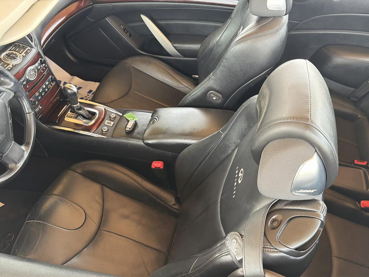 Infiniti G37 Convertible 2dr Base 2010