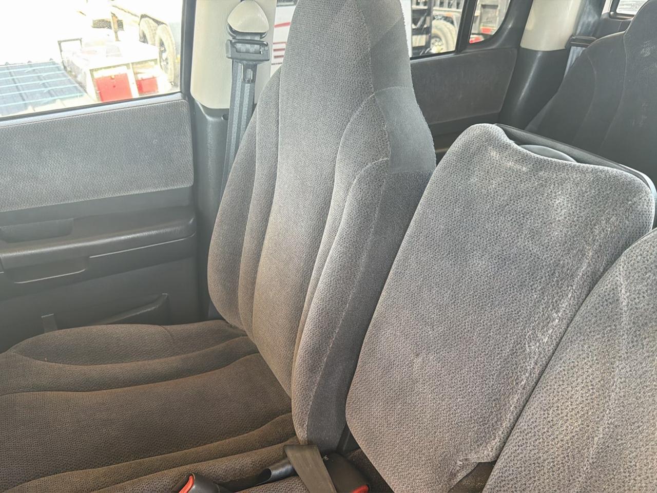 Dodge Dakota 4dr Quad Cab 131" WB SLT 2003
