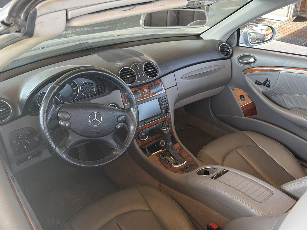 Mercedes-Benz CLK-Class 2dr Cabriolet 5.5L 2008