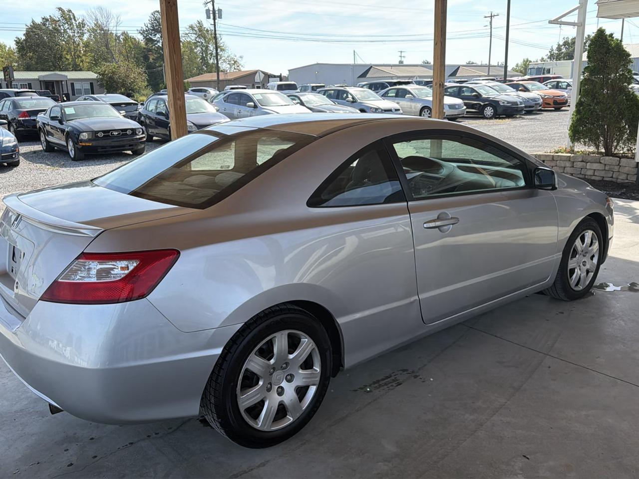 Honda Civic Cpe LX AT 2006