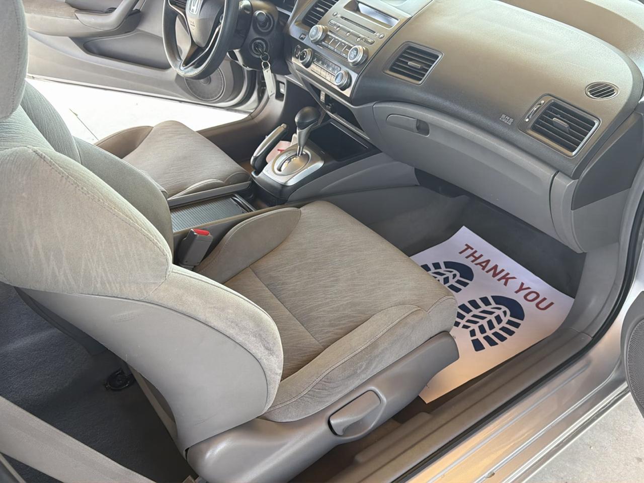 Honda Civic Cpe LX AT 2006