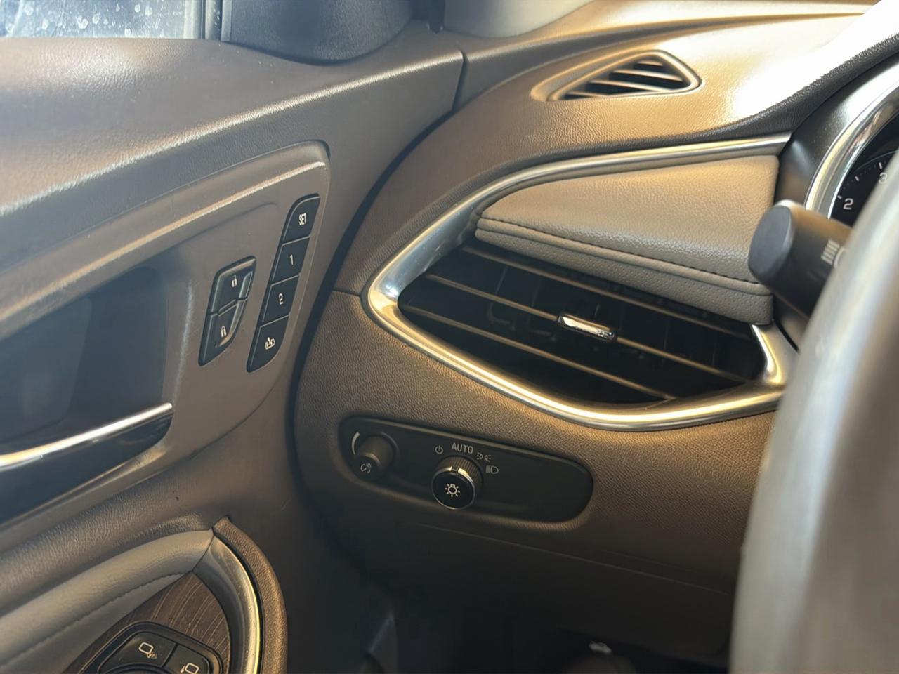 Chevrolet Malibu 4dr Sdn Premier w/2LZ 2016