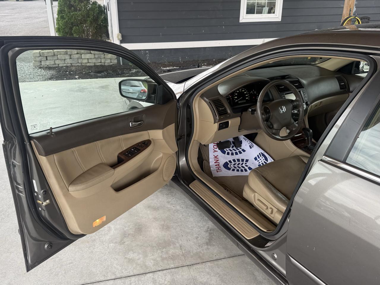 Honda Accord Sdn EX-L V6 AT with NAVI 2006