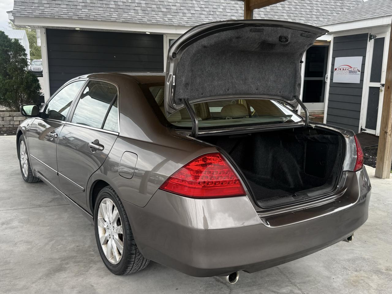 Honda Accord Sdn EX-L V6 AT with NAVI 2006