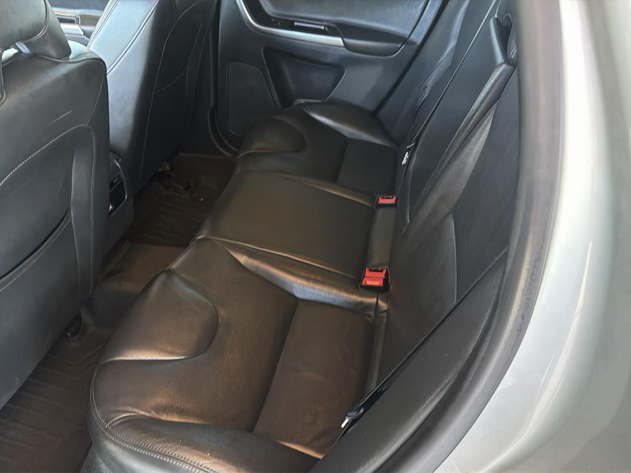 Volvo XC60 2015.5 AWD 4dr T6 2015