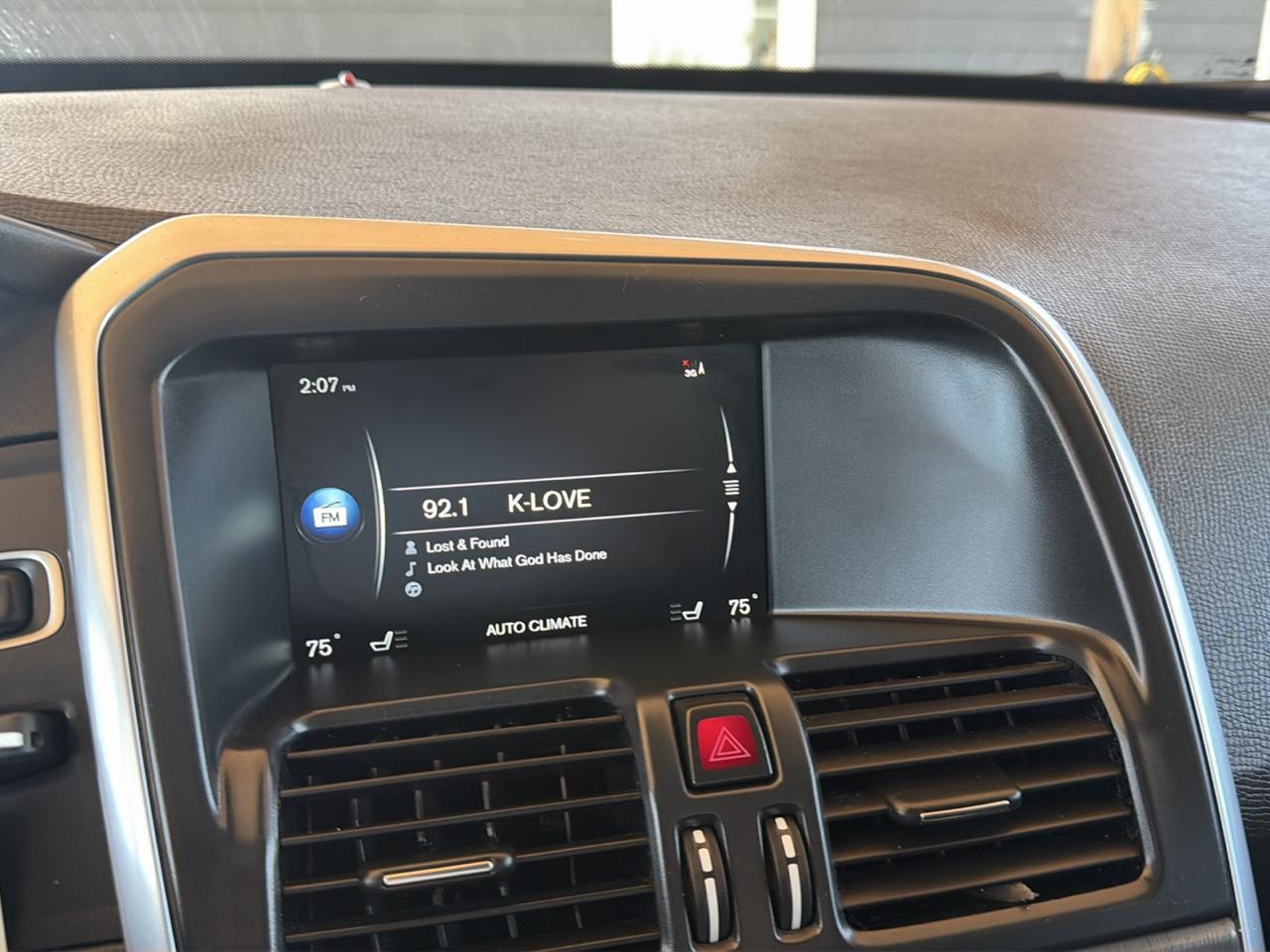 Volvo XC60 2015.5 AWD 4dr T6 2015