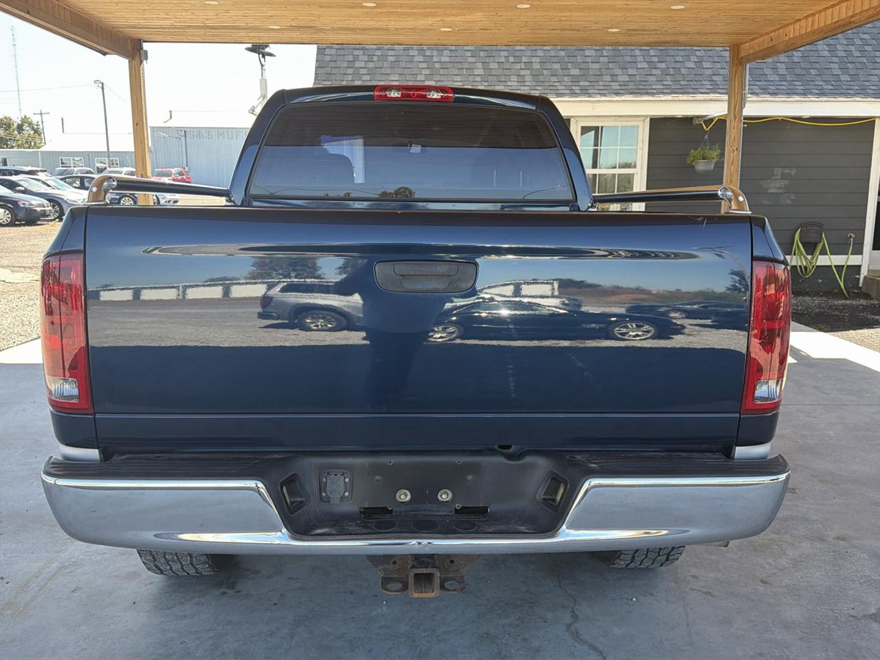 Dodge Ram 1500 4dr Quad Cab 140.5" WB 4WD SLT 2004