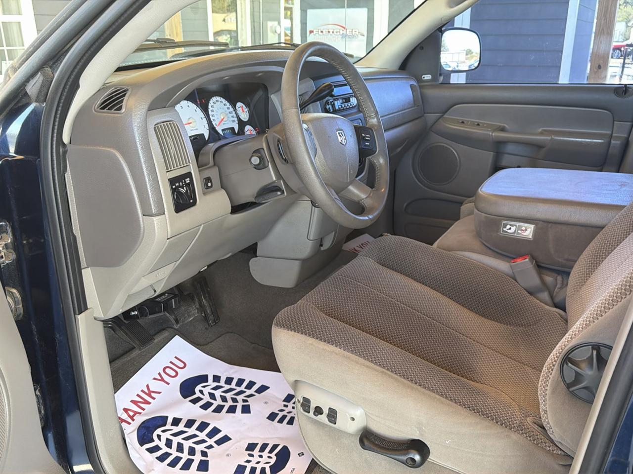 Dodge Ram 1500 4dr Quad Cab 140.5" WB 4WD SLT 2004