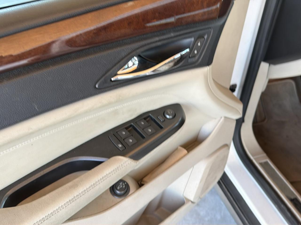 Cadillac SRX FWD 4dr Performance Collection 2012