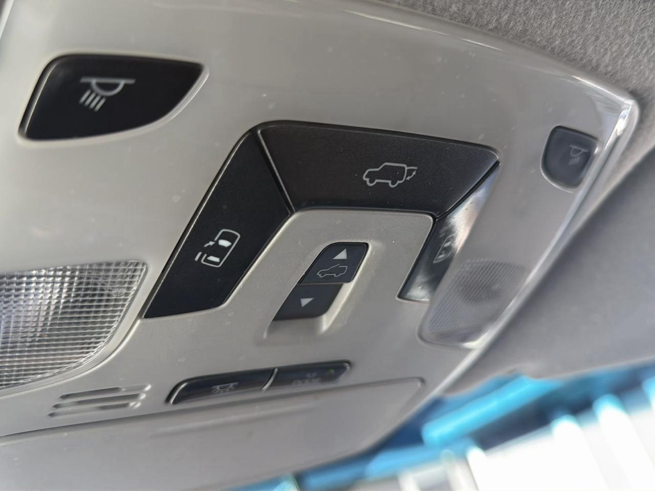 Toyota Sienna 5dr 7-Pass Van V6 Ltd AWD (Natl) 2014