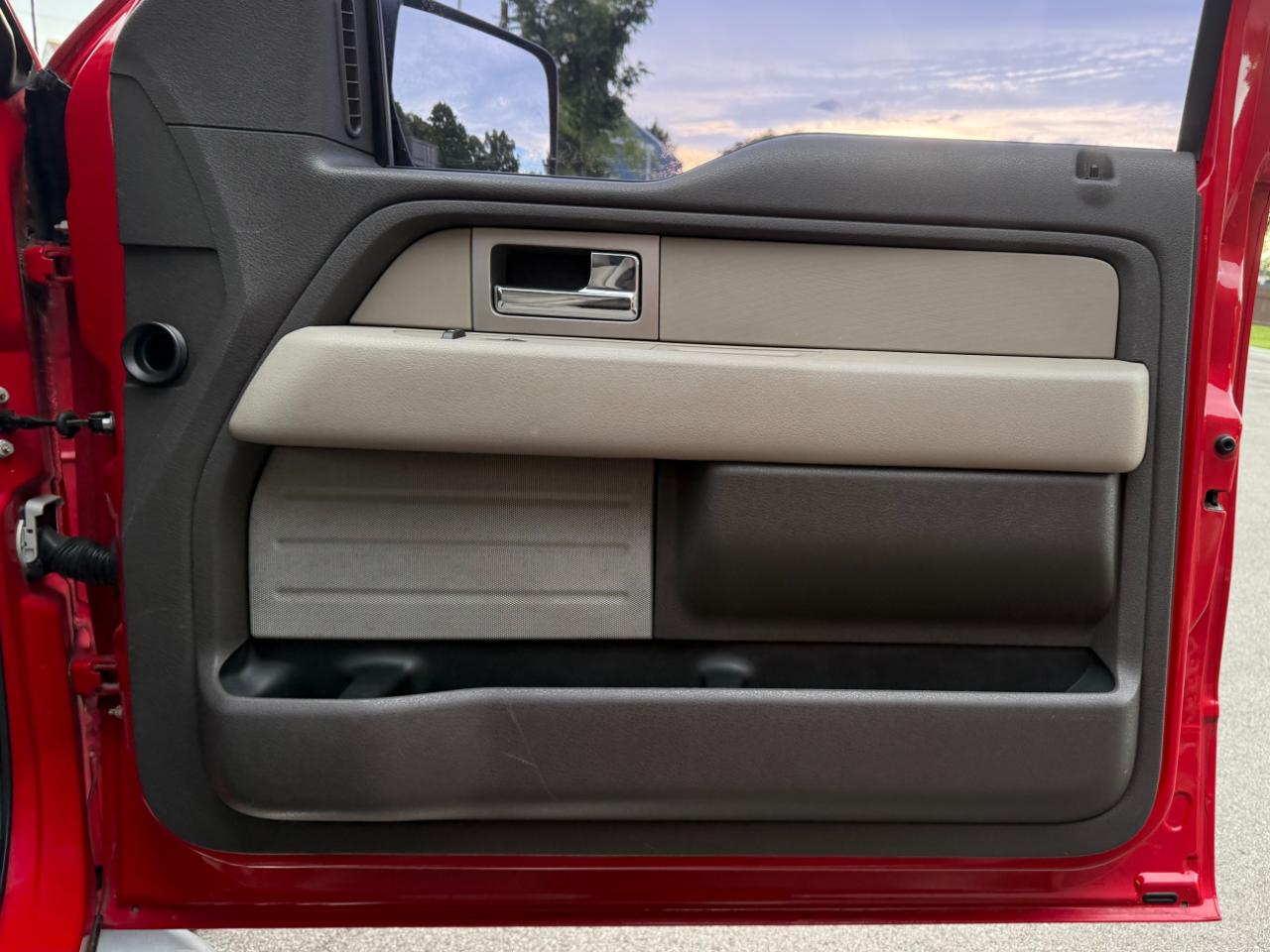 Ford F-150 SuperCrew 150" XLT 2009