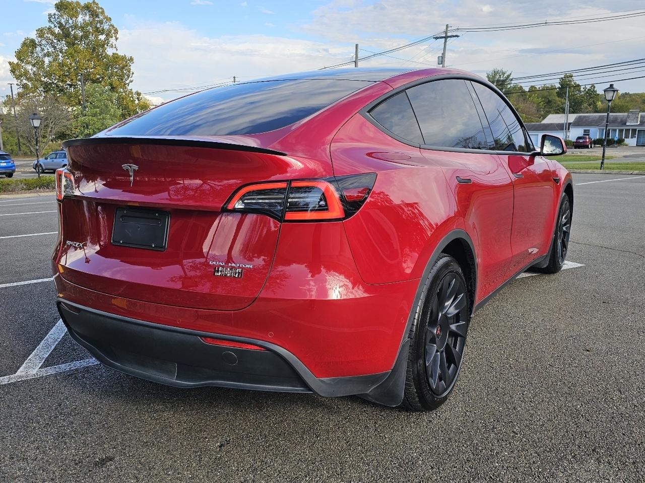 Tesla Model Y  2021