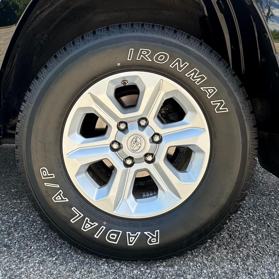 Toyota 4Runner SR5 4WD 2017