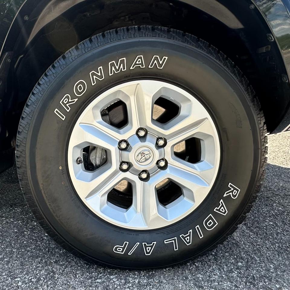 Toyota 4Runner SR5 4WD 2017