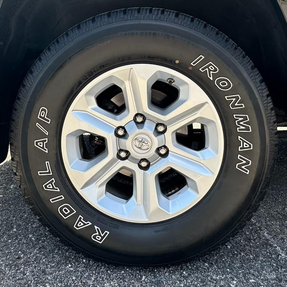 Toyota 4Runner SR5 4WD 2017
