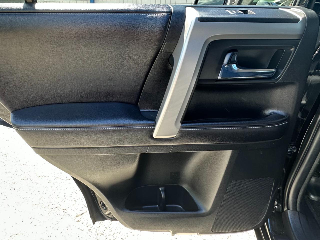 Toyota 4Runner SR5 4WD 2017
