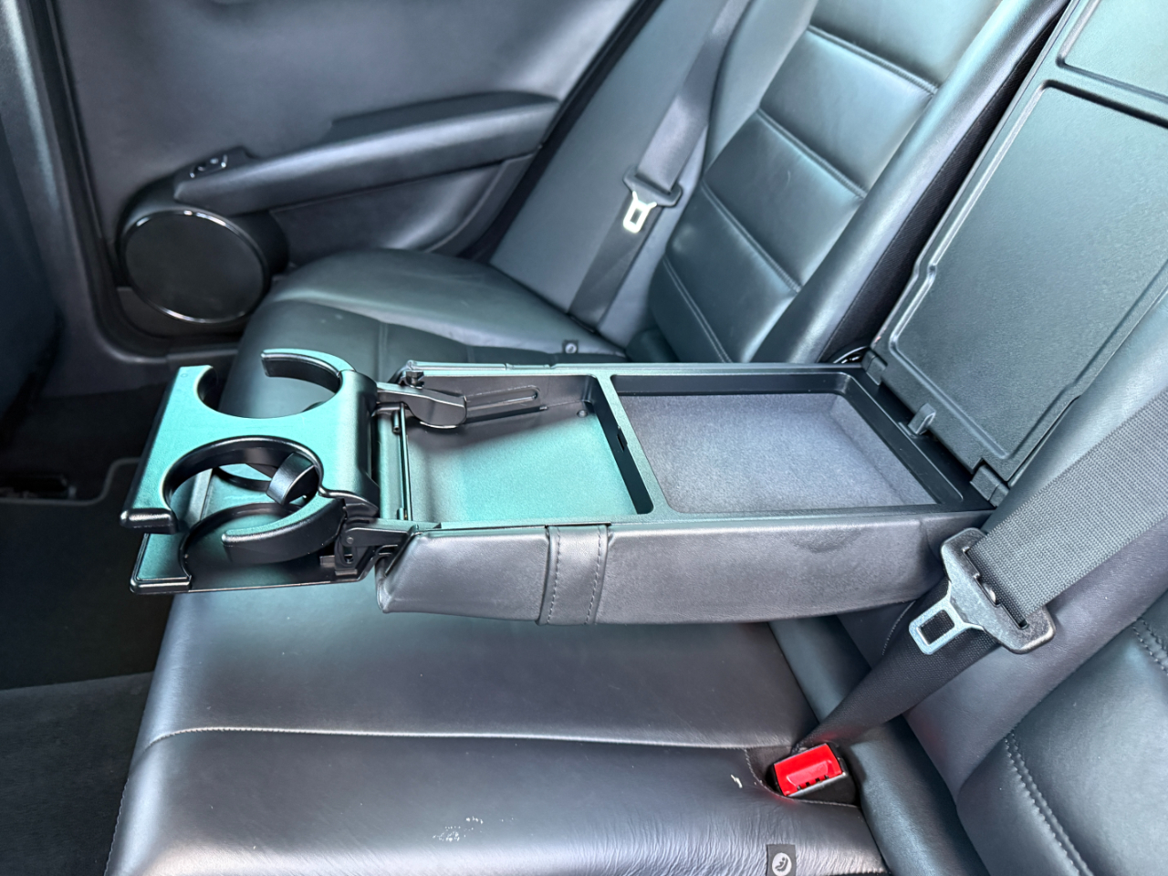 Mercedes-Benz C-Class 4dr Sdn 6.3L AMG RWD 2009