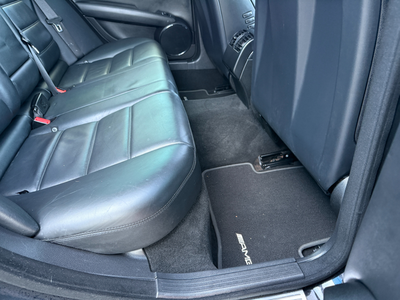 Mercedes-Benz C-Class 4dr Sdn 6.3L AMG RWD 2009