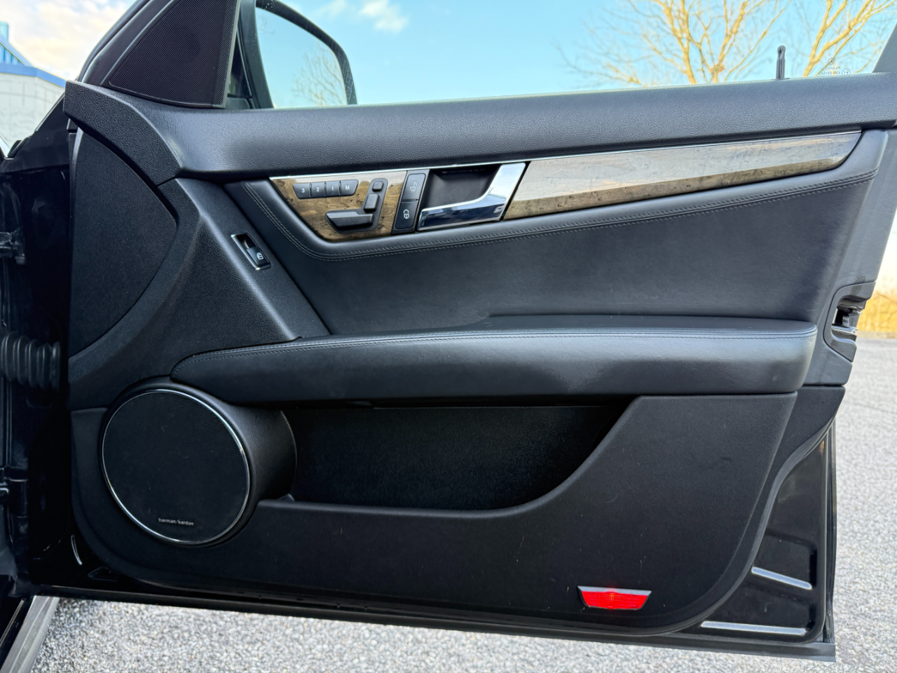 Mercedes-Benz C-Class 4dr Sdn 6.3L AMG RWD 2009