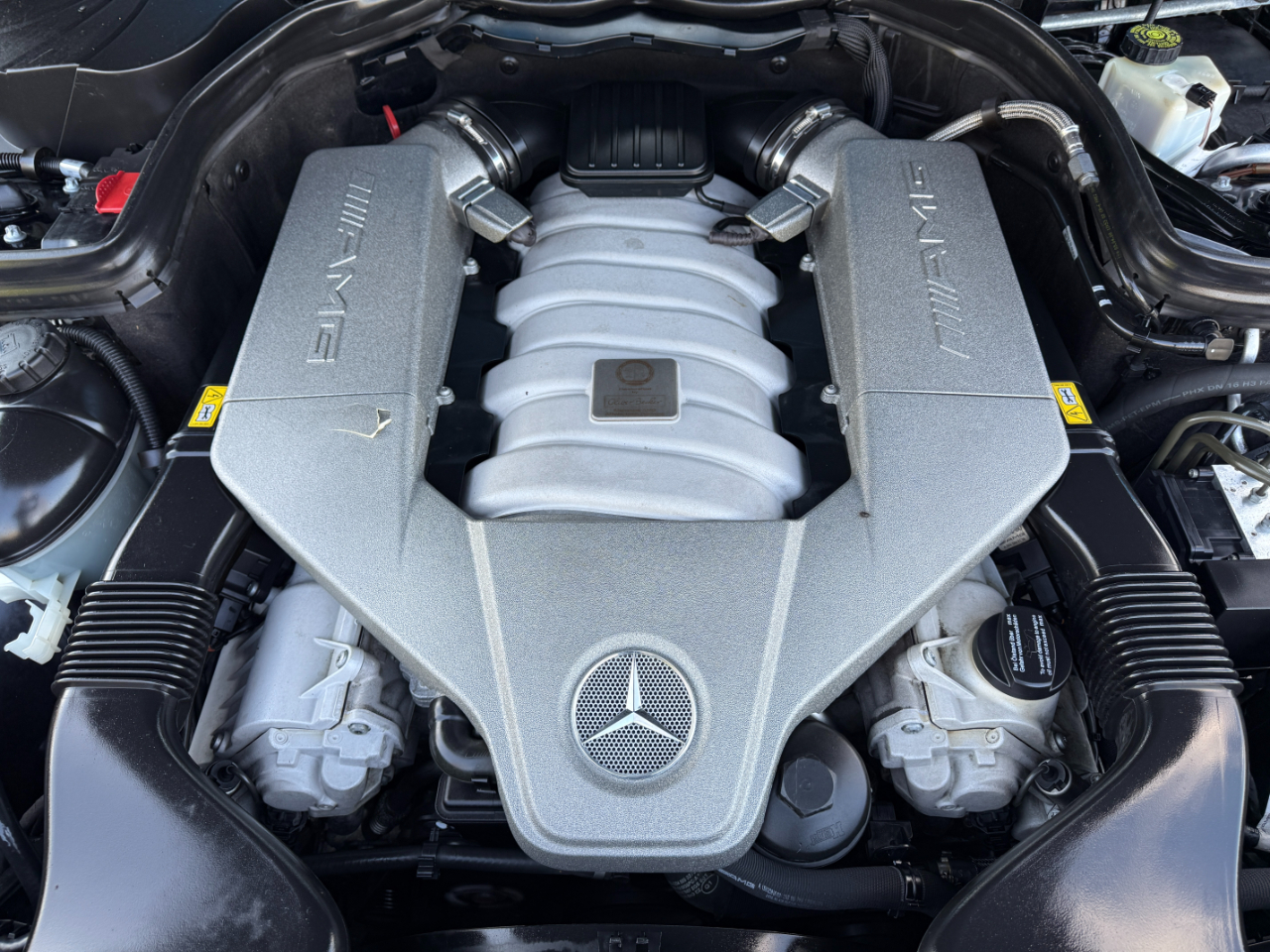 Mercedes-Benz C-Class 4dr Sdn 6.3L AMG RWD 2009