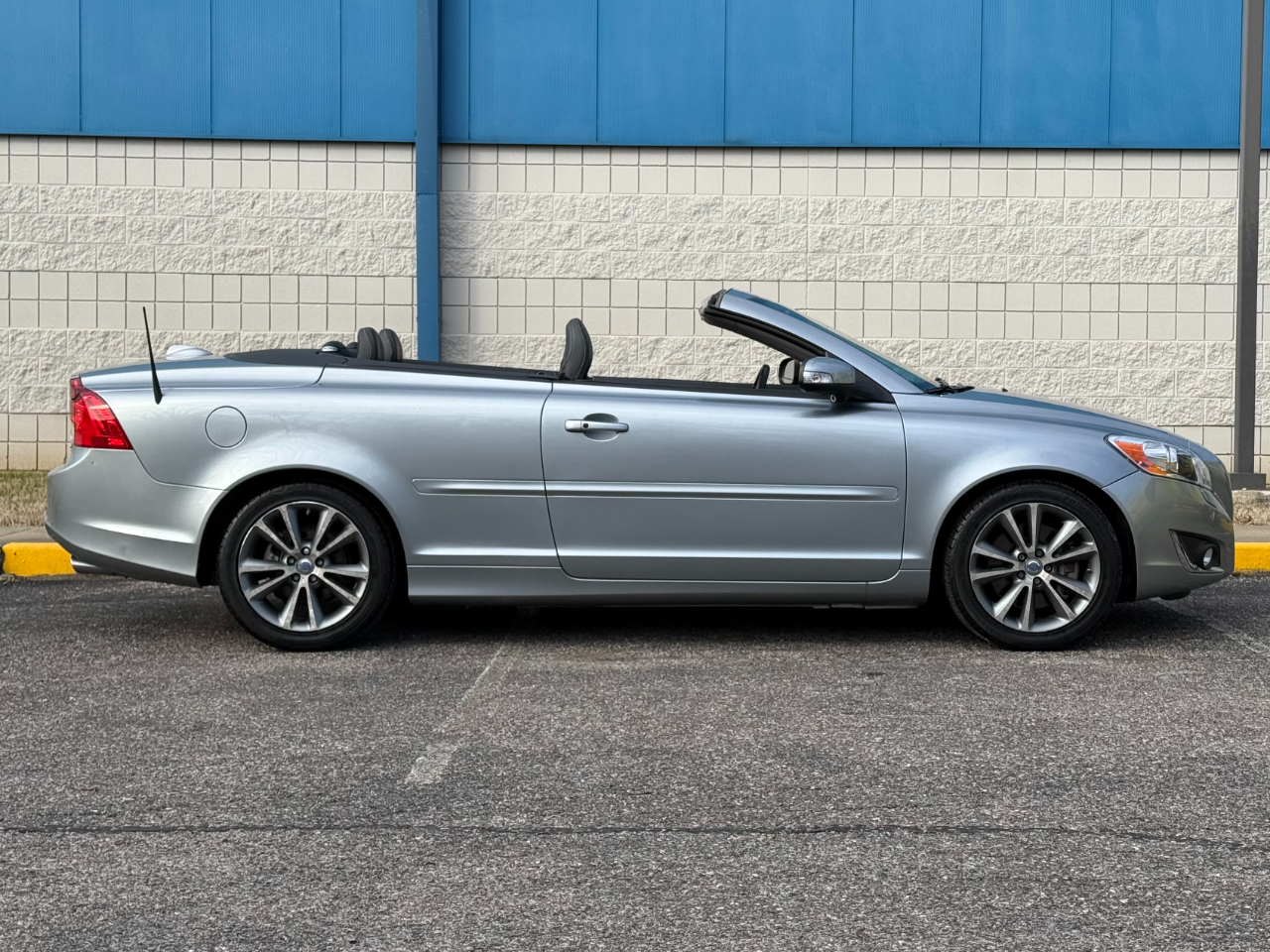 Volvo C70 2dr Conv T5 Platinum 2013