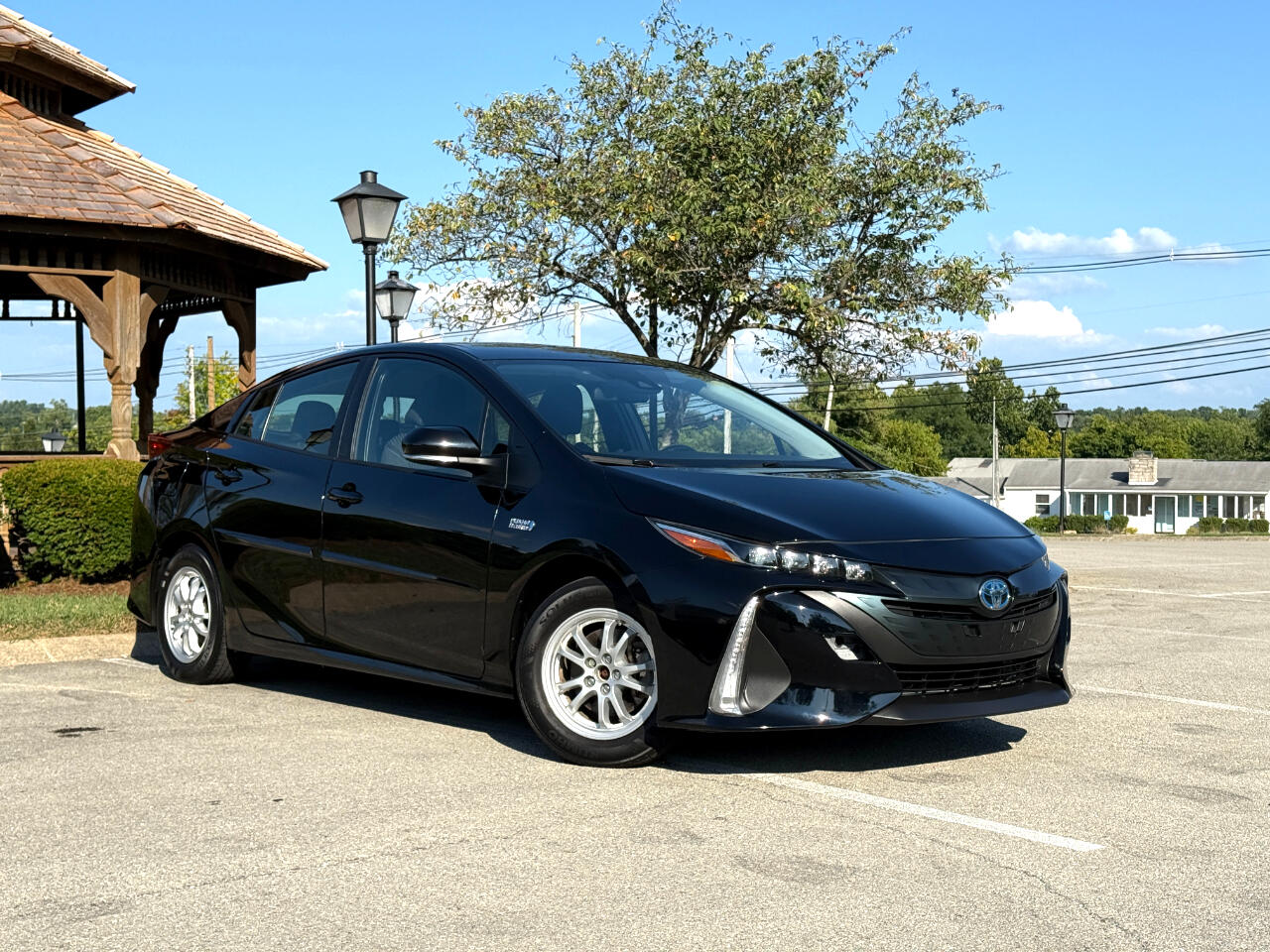 2021 Toyota Prius Prime Limited photo 2