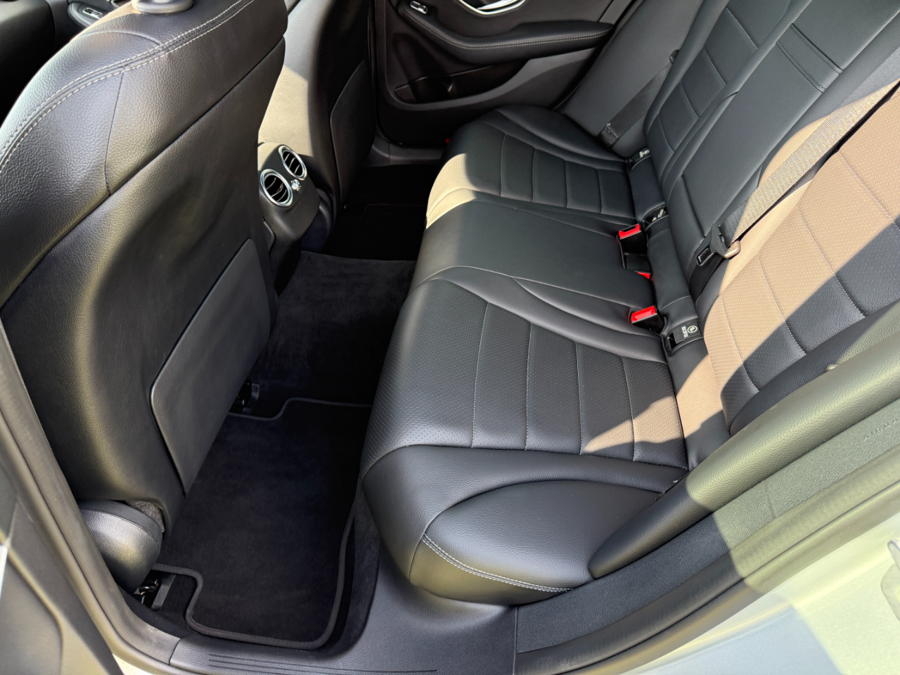 Mercedes-Benz C-Class C 300 Sedan 2019 Mercedes-Benz C-Class C 300 Sedan 2019