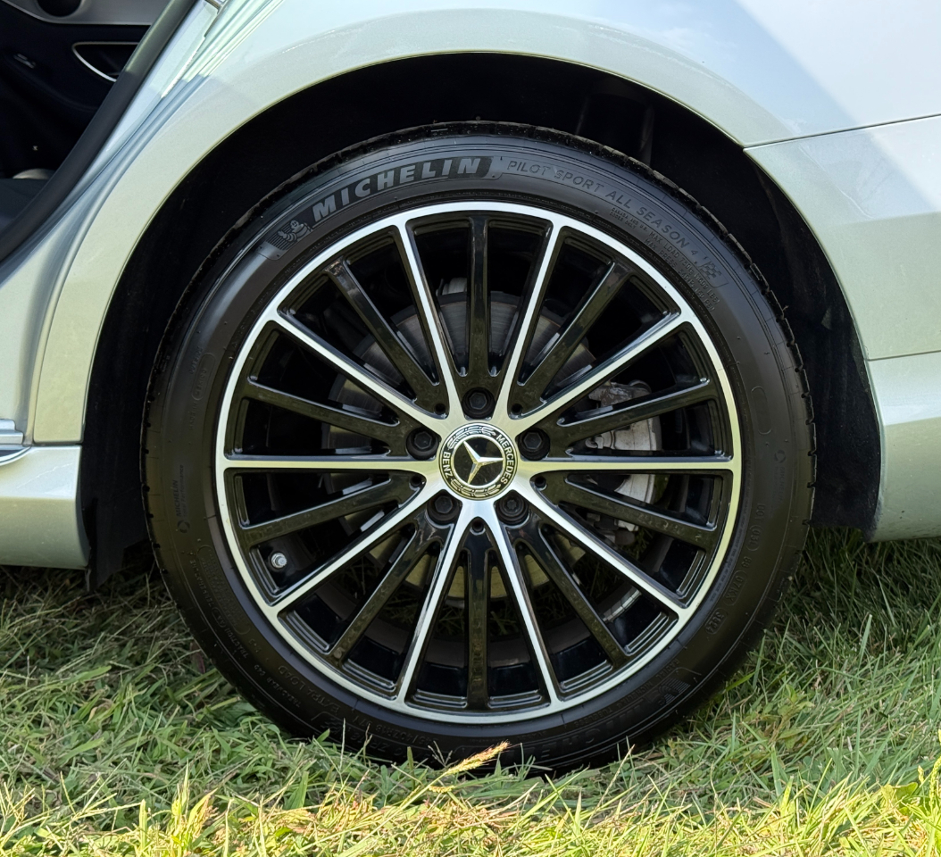 Mercedes-Benz C-Class C 300 Sedan 2019 Mercedes-Benz C-Class C 300 Sedan 2019