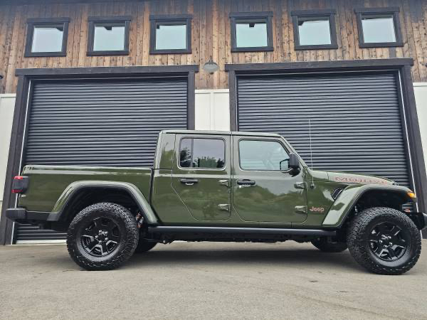 2021 Jeep Gladiator Mojave photo 3