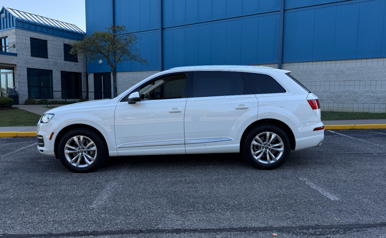 2017 Audi Q7 3.0 Premium Plus photo 2