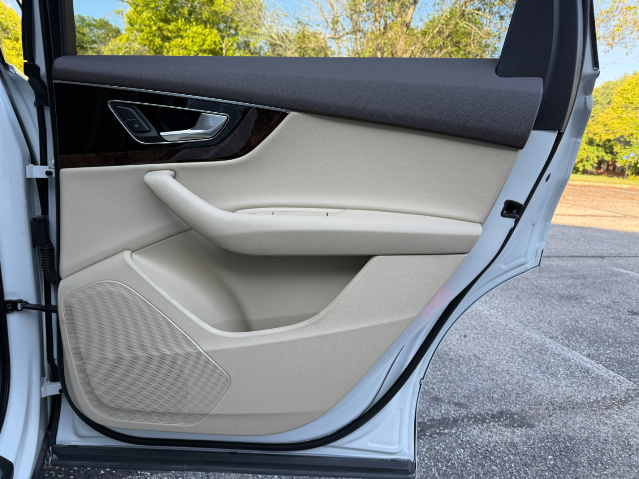 2017 Audi Q7 3.0 Premium Plus photo 17