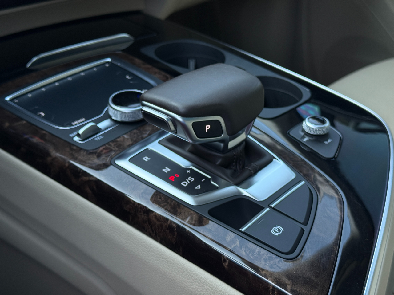 2017 Audi Q7 3.0 Premium Plus photo 30