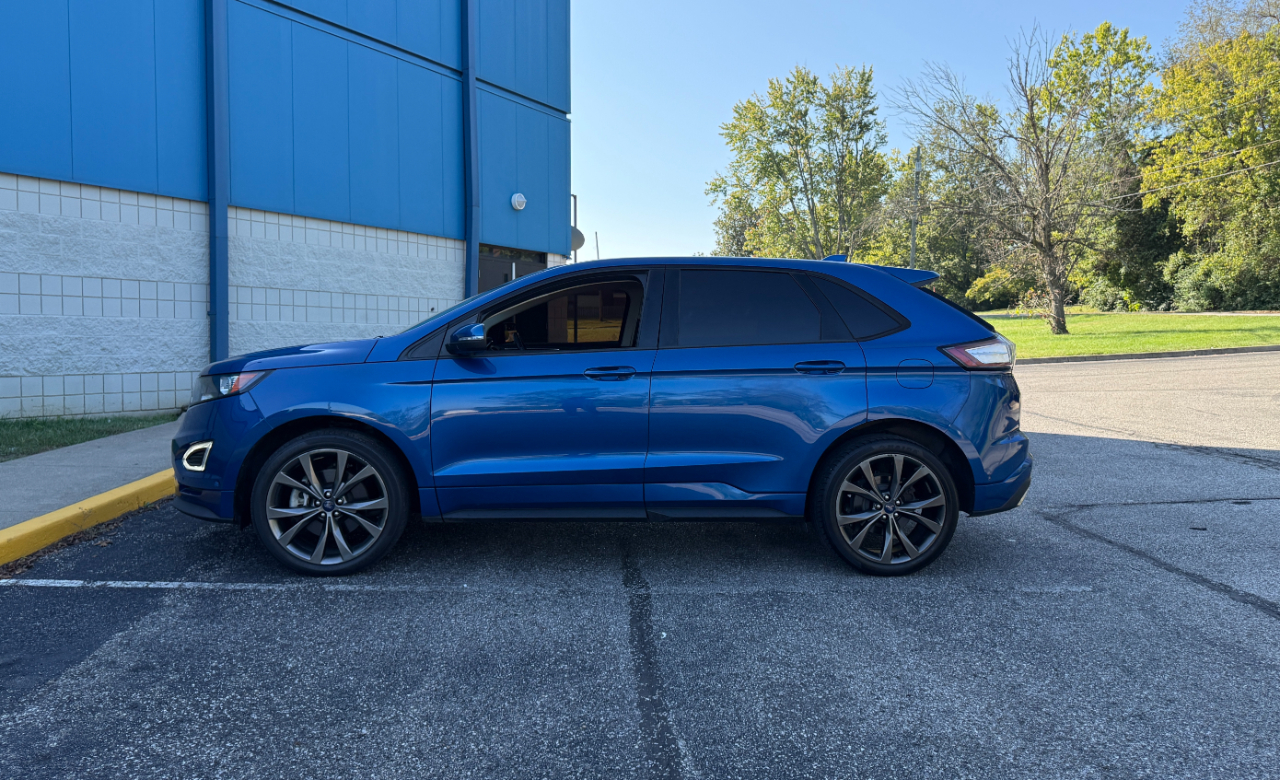 2018 Ford Edge Sport photo 3