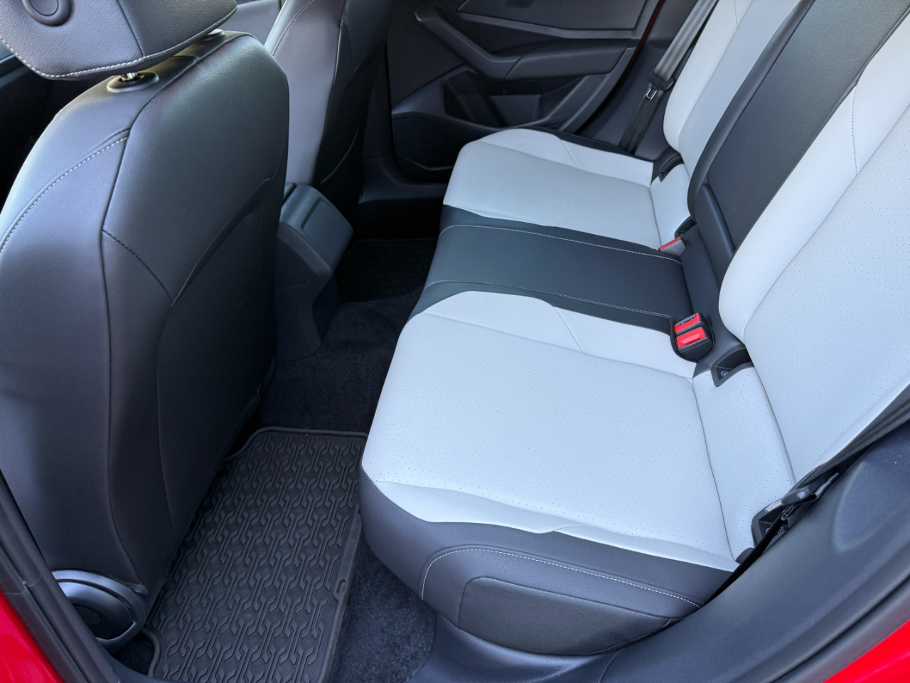 2020 Volkswagen Jetta R-Line photo 12