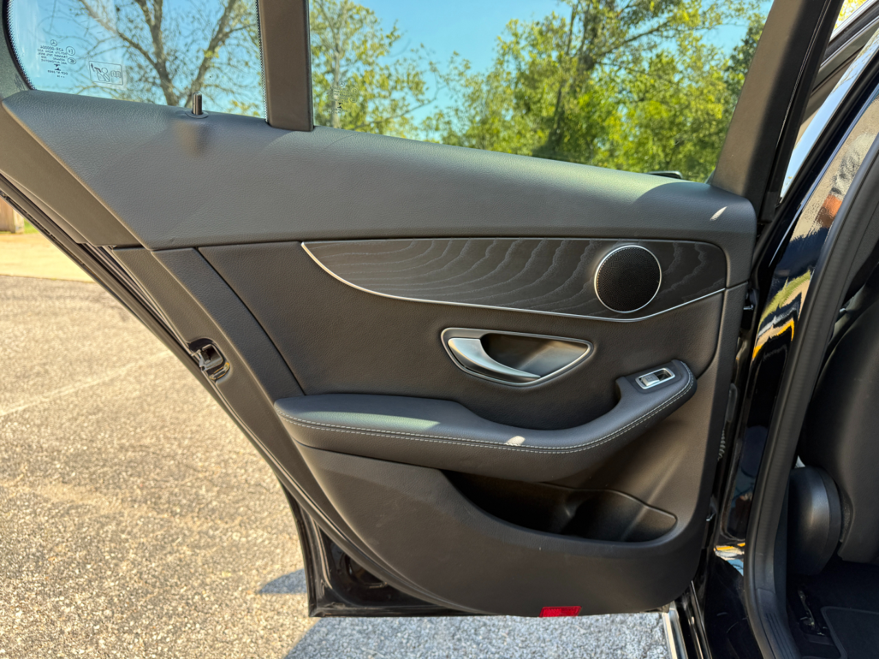 2016 Mercedes Benz C 300 photo 16