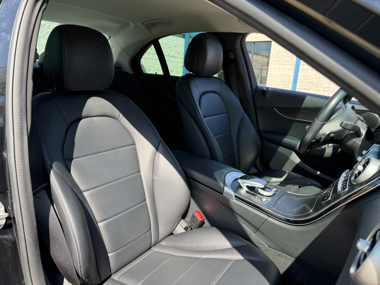 2016 Mercedes Benz C 300 photo 20