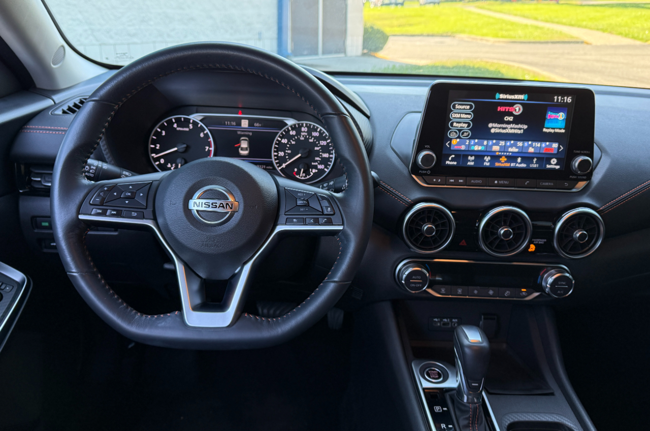 Nissan Sentra SR CVT 2023 Nissan Sentra SR CVT 2023