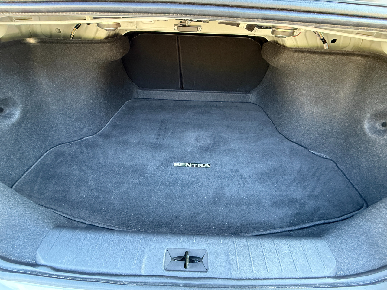 Nissan Sentra SR CVT 2023 Nissan Sentra SR CVT 2023