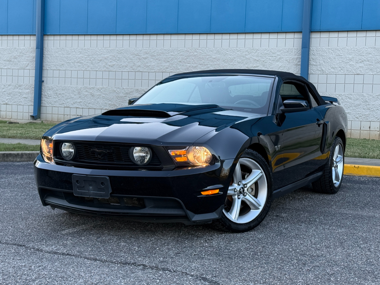 Ford Mustang 2dr Conv GT Premium 2010 Ford Mustang 2dr Conv GT Premium 2010