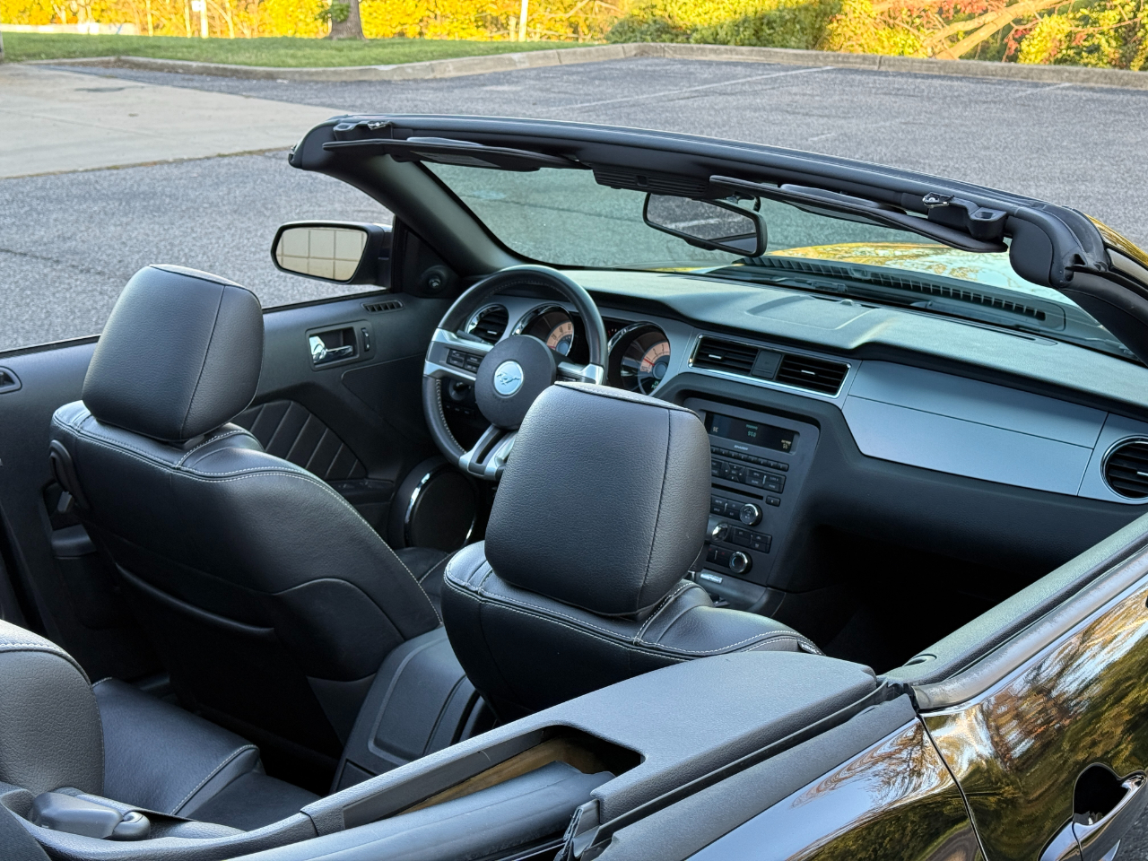 Ford Mustang 2dr Conv GT Premium 2010 Ford Mustang 2dr Conv GT Premium 2010