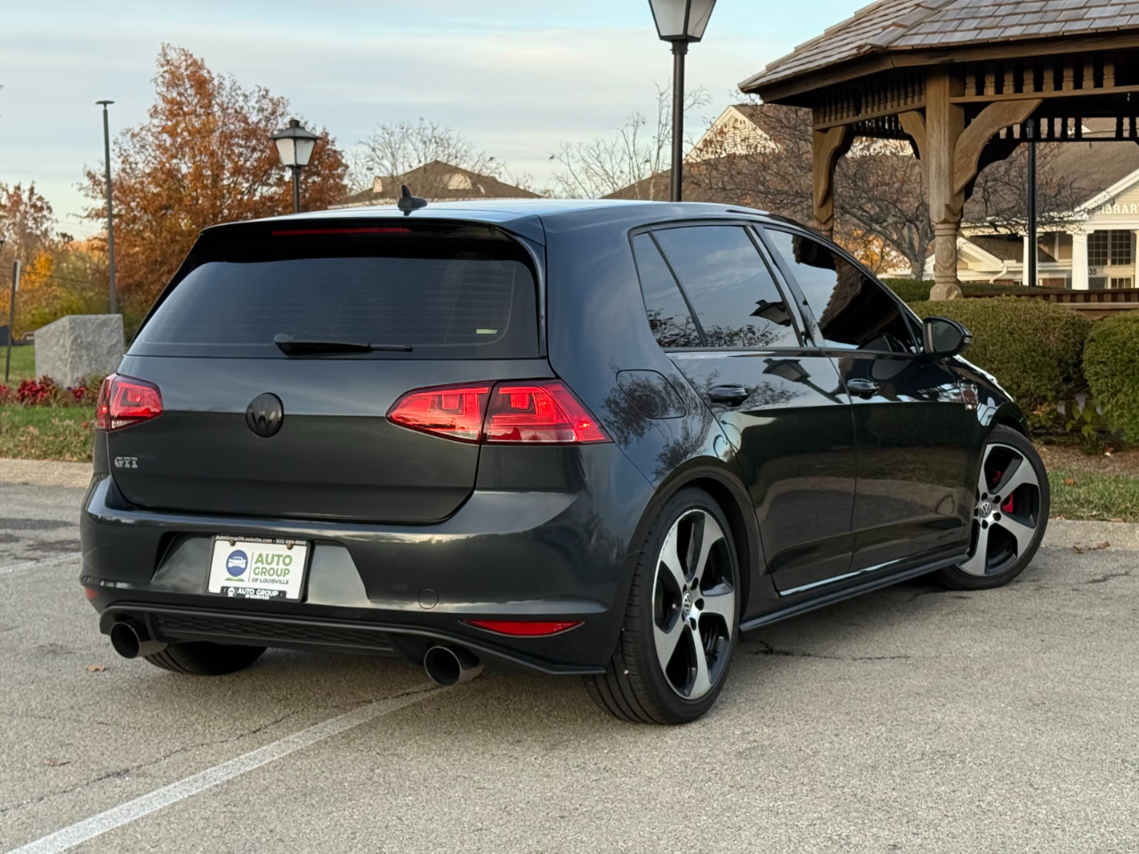 Volkswagen Golf GTI 2.0T 4-Door Autobahn Manual 2017